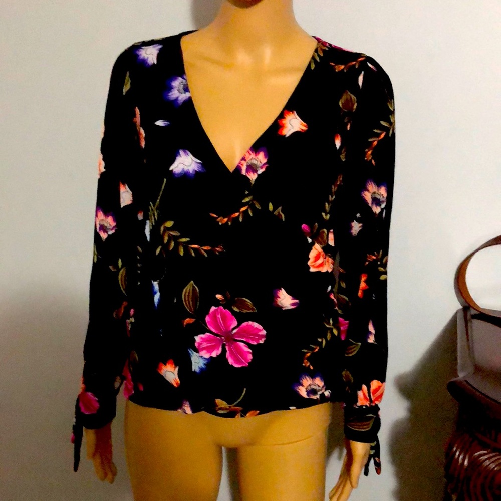 express blouse excellent condition